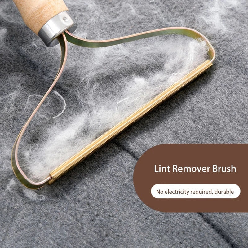 Embrace a Fur-Free Haven with the New Portable Pet Hair Remover Brush!